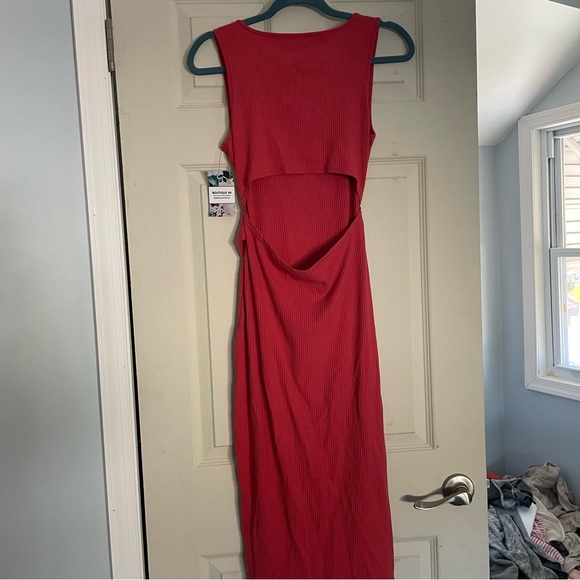 Sugarlips Medium Coral Midi Dress - Picture 7 of 7